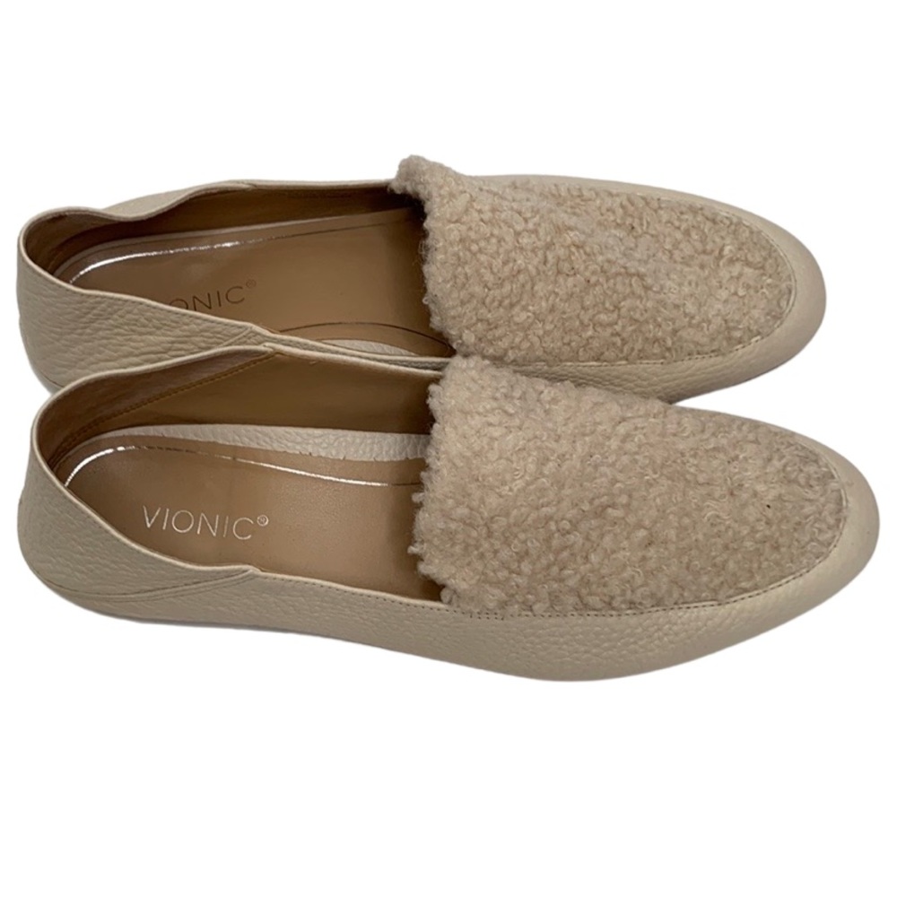 Vionic women’s loafer